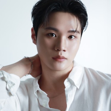 순수 청담본점 디렉터 정수