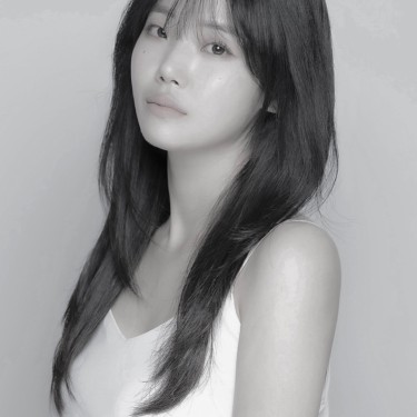 디렉터 지유