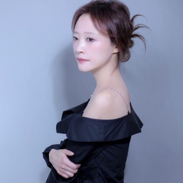 더캐릭터헤어 메이크업 본점 디자이너 별하