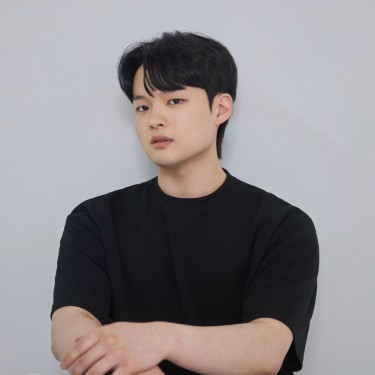 디자이너 도윤